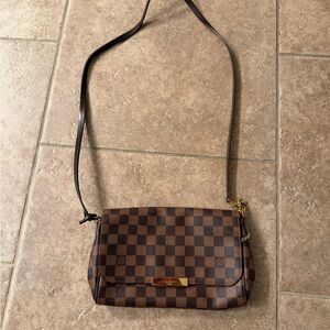 Louis Vuitton Favorite MM in Damier Ebene